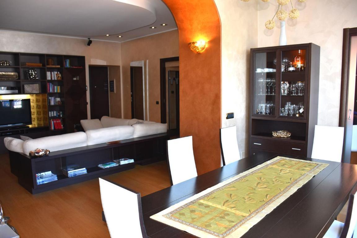 Bellagio Lakeside Apartment Ngoại thất bức ảnh