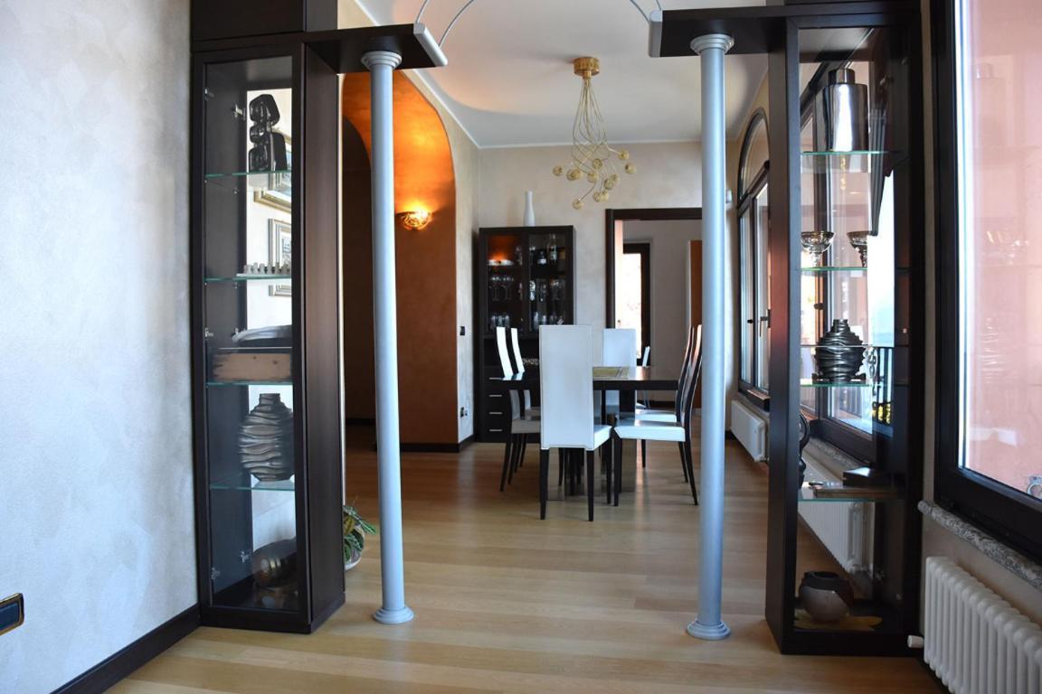 Bellagio Lakeside Apartment Ngoại thất bức ảnh