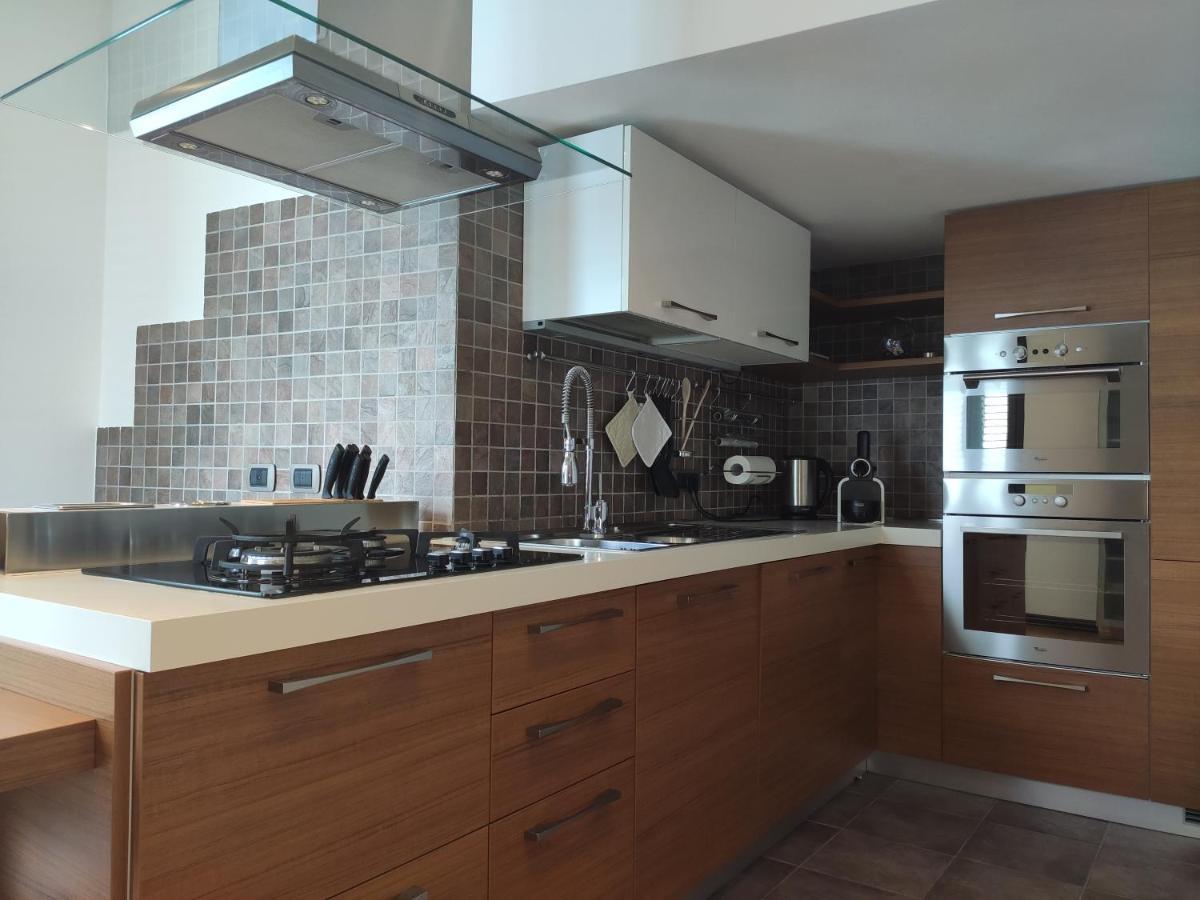 Bellagio Lakeside Apartment Ngoại thất bức ảnh